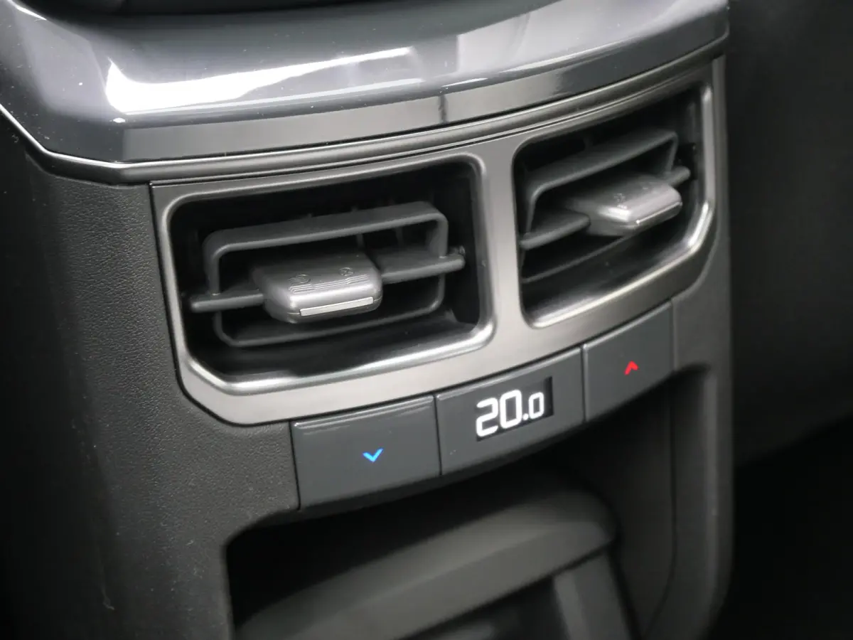 GT-Line Business 81.4 kWh | 20'' LM | Two Tone |