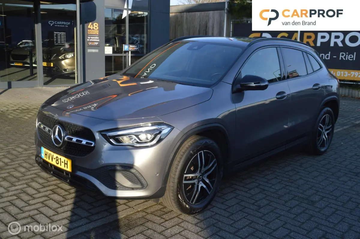 250 e Luxury Line INCL. BOVAG GARANTIE
