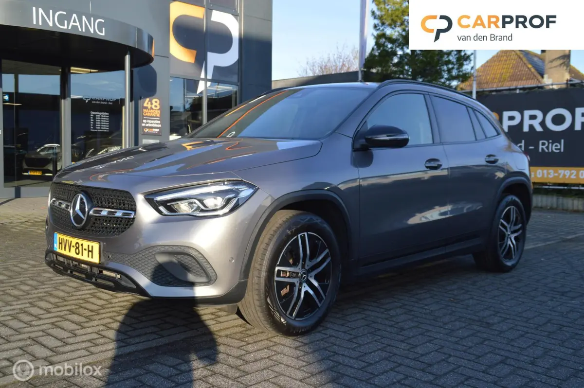 250 e Luxury Line INCL. BOVAG GARANTIE