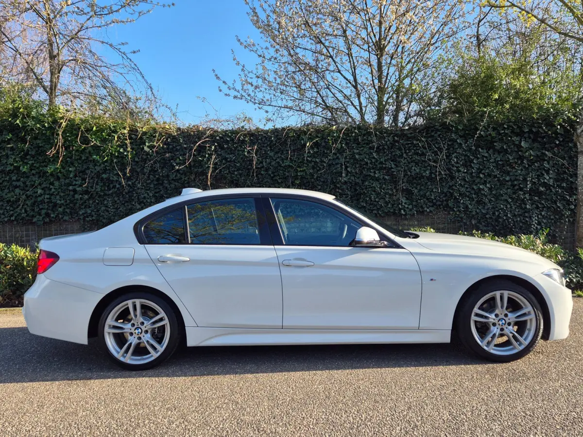 M Sport Virtual dash Apple CarPlay 18inch DAB+ Cruise 100% dealer onderhouden M Sport Edition
