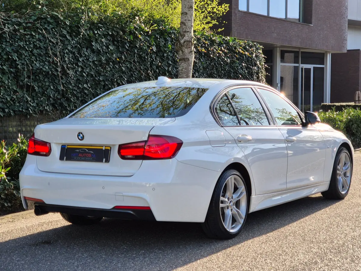 M Sport Virtual dash Apple CarPlay 18inch DAB+ Cruise 100% dealer onderhouden M Sport Edition