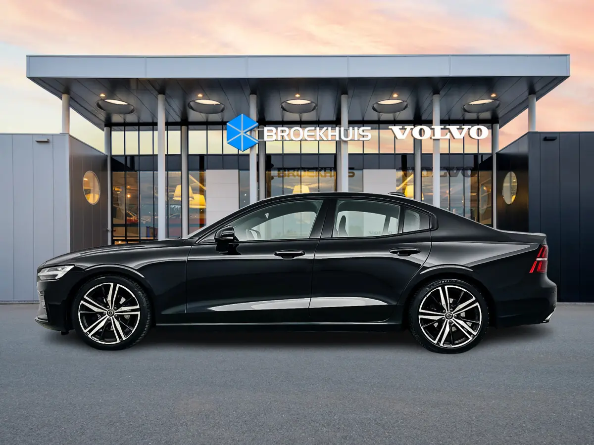 T4 A/T R-Design | 19" | Stoelverwarming | Parkeercamera | Elektr. verst. best. Stoel | Neerklapbare Achterbank | Carplay | Keyless