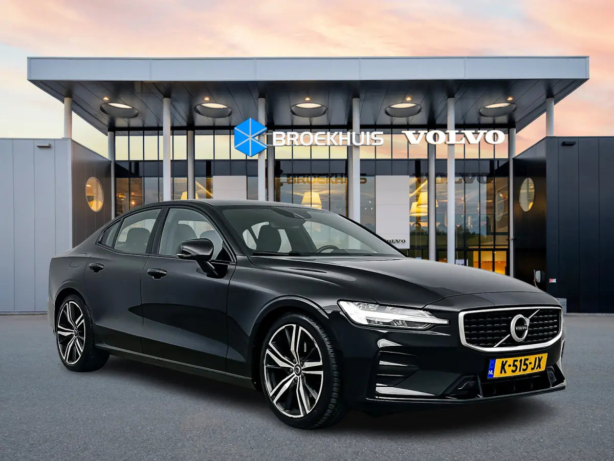 T4 A/T R-Design | 19" | Stoelverwarming | Parkeercamera | Elektr. verst. best. Stoel | Neerklapbare Achterbank | Carplay | Keyless