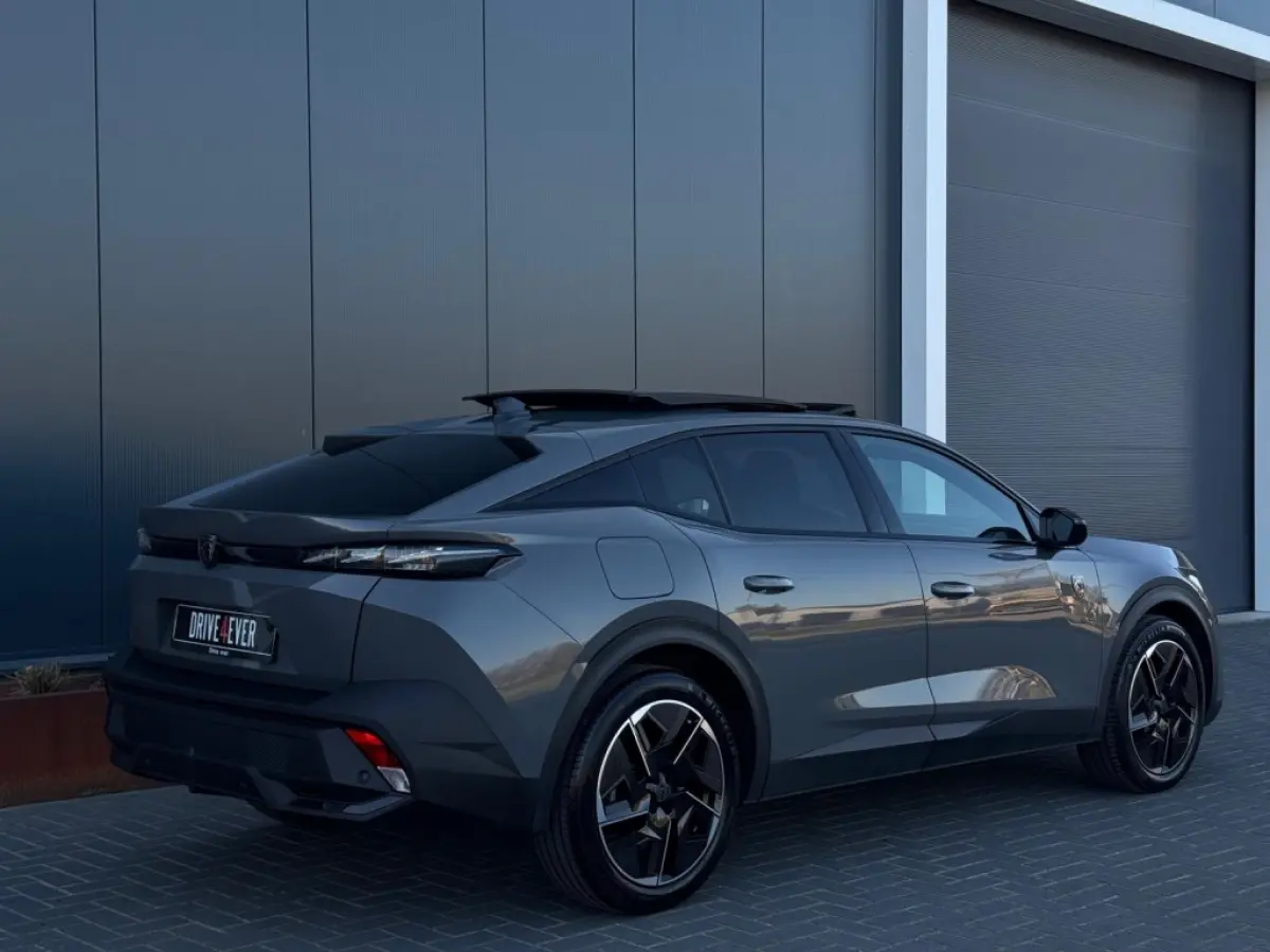 1.2 PureTech GT M25 FULL PANO NAVI LEDER 360 CAMERA SPORTVELGEN