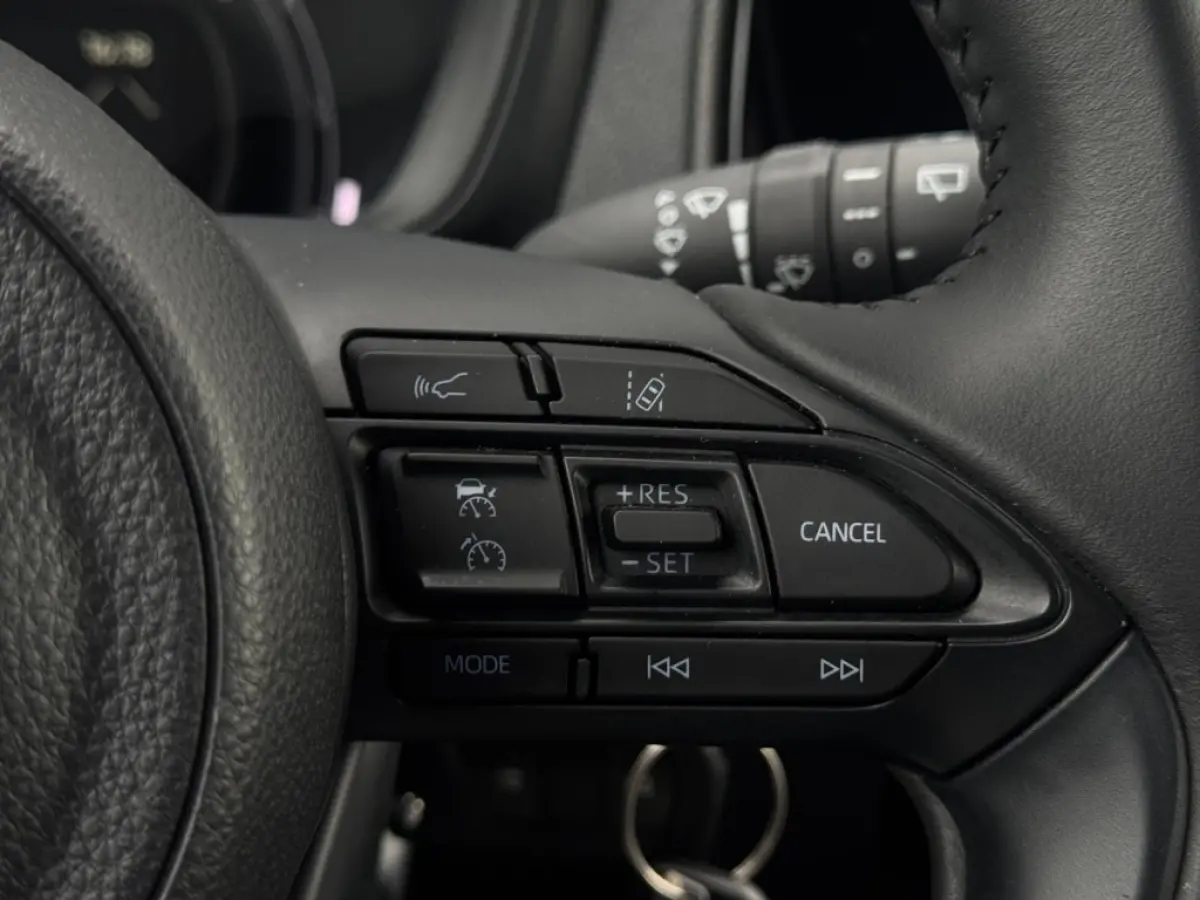 1.0 VVT-i S-CVT Prem AUTOMAAT NAVI CAMERA LED GARANTIE