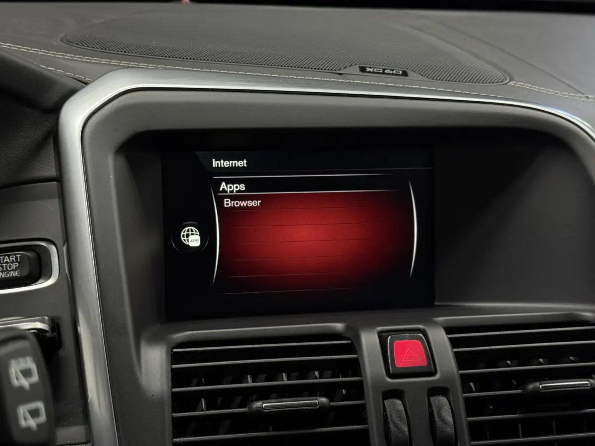 2.0 T5 FWD R-Design | NL | Pano | Memory | Maxton