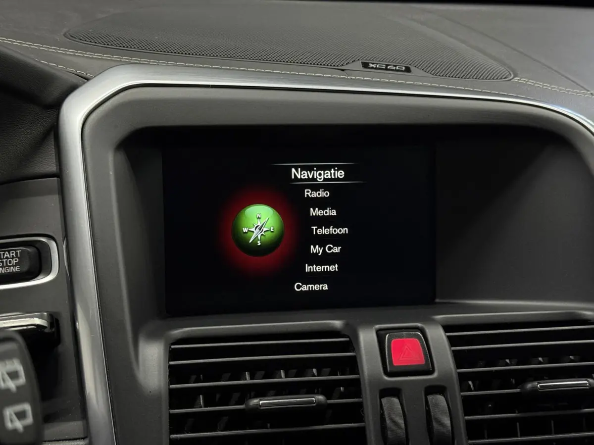 2.0 T5 FWD R-Design | NL | Pano | Memory | Maxton