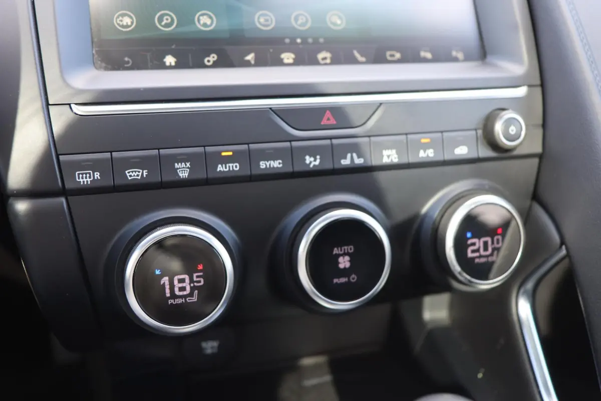 2.0 P250 AWD 250 Pk 🚀 | Pano ☀️ | HUD 🖥️ | ACC 🚗 | Leder 🛋️ | 20” LMV | 118DKM
