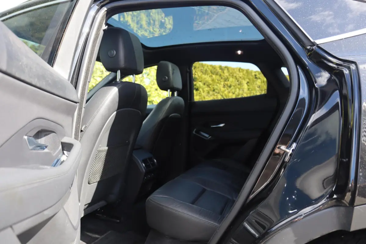 2.0 P250 AWD 250 Pk 🚀 | Pano ☀️ | HUD 🖥️ | ACC 🚗 | Leder 🛋️ | 20” LMV | 118DKM