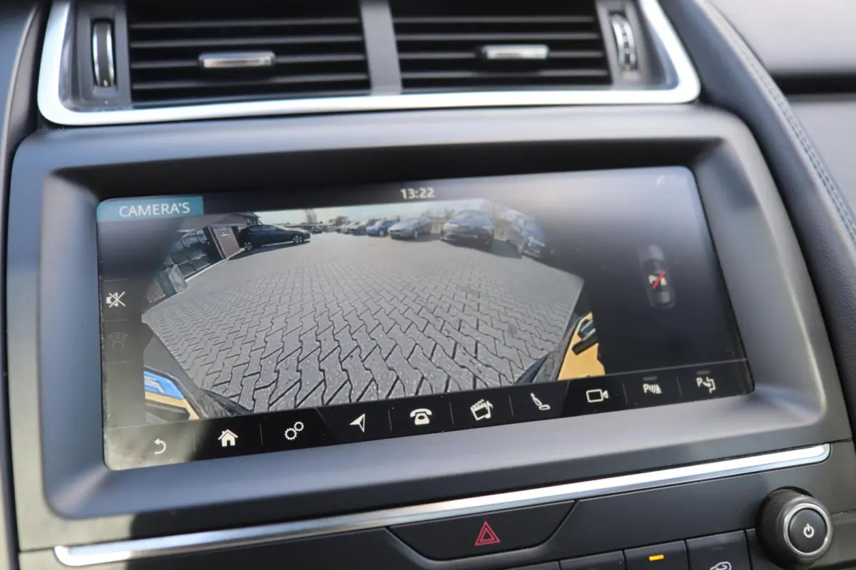 2.0 P250 AWD 250 Pk 🚀 | Pano ☀️ | HUD 🖥️ | ACC 🚗 | Leder 🛋️ | 20” LMV | 118DKM
