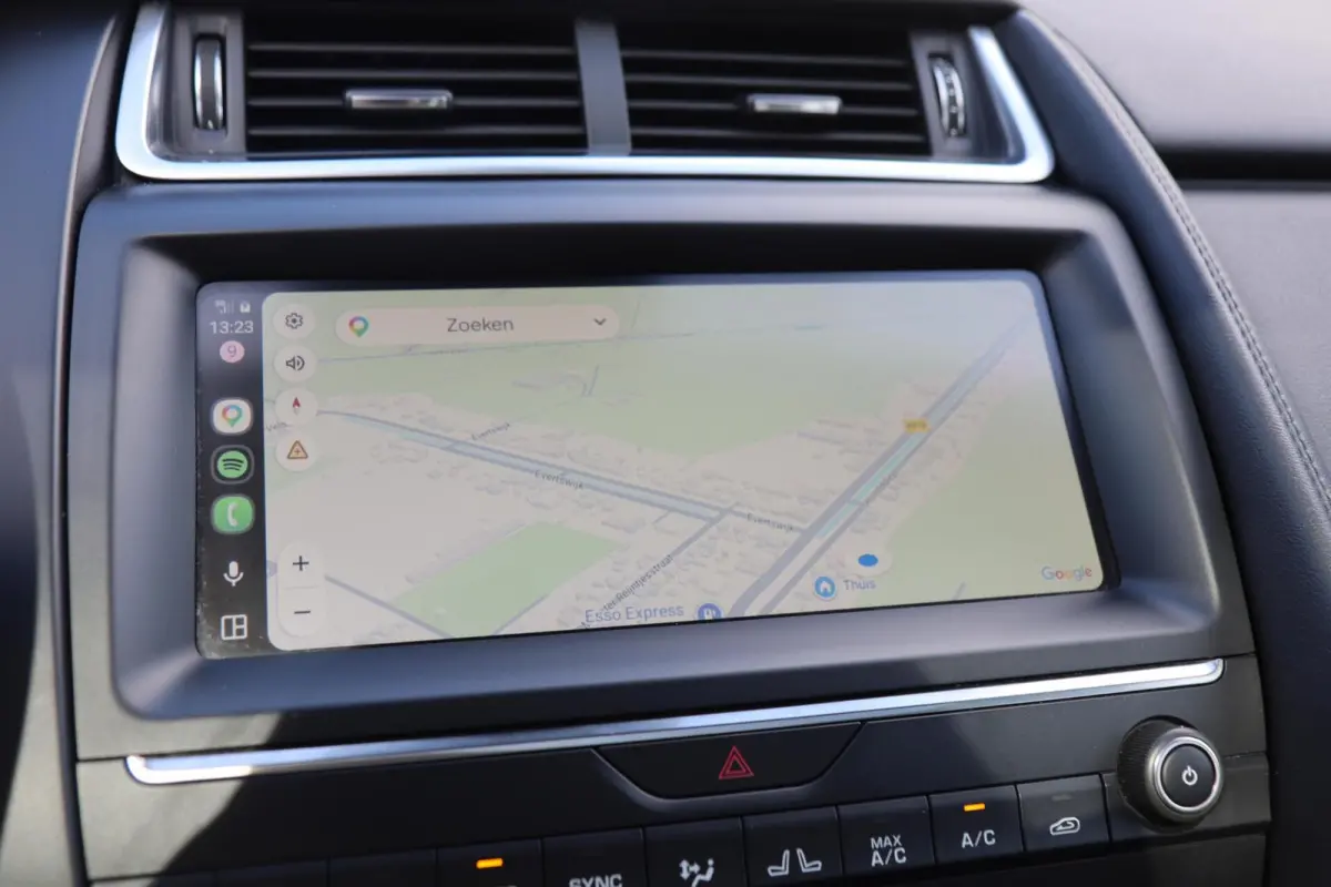 2.0 P250 AWD 250 Pk 🚀 | Pano ☀️ | HUD 🖥️ | ACC 🚗 | Leder 🛋️ | 20” LMV | 118DKM