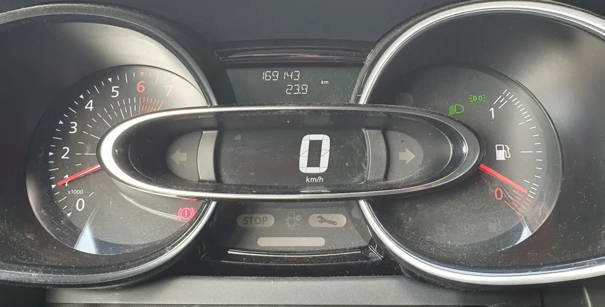 0.9 TCe Limited 90PK | Nette Staat | NL AUTO | NIEUWE APK | Airco | Parkeersensoren | Navigatie | Cruise Control | Armsteun | Keyless Entry | Keyless Start | Lederen Stuurwiel | Led dagrijve