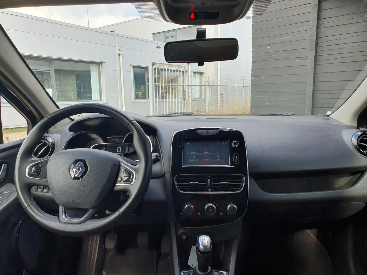 0.9 TCe Limited 90PK | Nette Staat | NL AUTO | NIEUWE APK | Airco | Parkeersensoren | Navigatie | Cruise Control | Armsteun | Keyless Entry | Keyless Start | Lederen Stuurwiel | Led dagrijve
