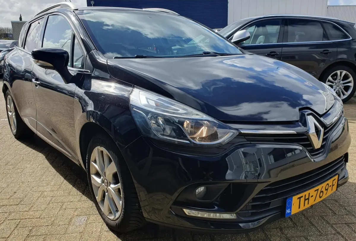 0.9 TCe Limited 90PK | Nette Staat | NL AUTO | NIEUWE APK | Airco | Parkeersensoren | Navigatie | Cruise Control | Armsteun | Keyless Entry | Keyless Start | Lederen Stuurwiel | Led dagrijve