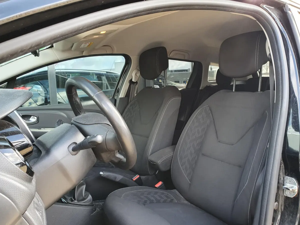 0.9 TCe Limited 90PK | Nette Staat | NL AUTO | NIEUWE APK | Airco | Parkeersensoren | Navigatie | Cruise Control | Armsteun | Keyless Entry | Keyless Start | Lederen Stuurwiel | Led dagrijve