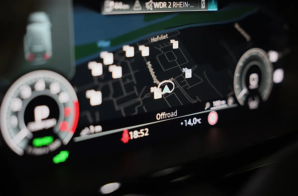 45 TFSI e RS3 Look / 245 PK / RS Zetels / B & O / Leder / Head Up / Open Pano / Matrix / Virtual Cockpit / Pdc