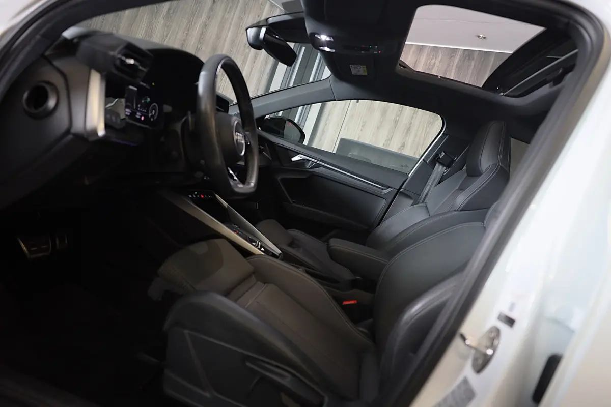 45 TFSI e RS3 Look / 245 PK / RS Zetels / B & O / Leder / Head Up / Open Pano / Matrix / Virtual Cockpit / Pdc