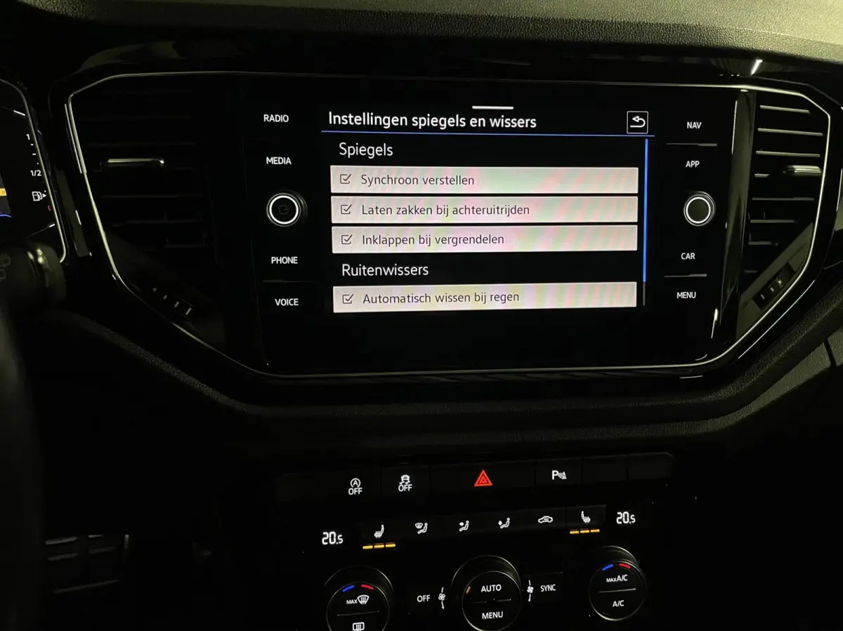 2.0 TSI 4Motion R 300 PK/ Akra/ Pano/ Leder/ Keyless/ 19''LMV