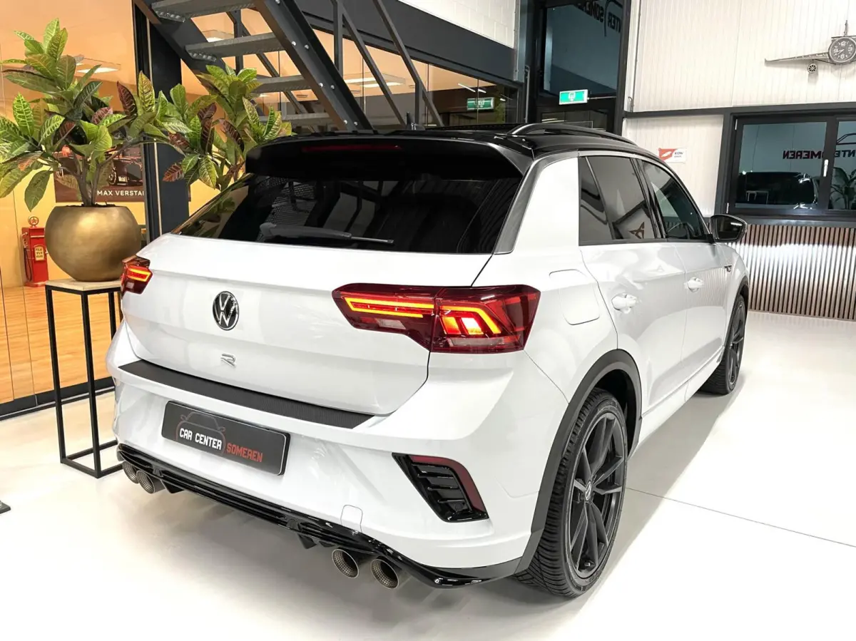 2.0 TSI 4Motion R 300 PK/ Akra/ Pano/ Leder/ Keyless/ 19''LMV