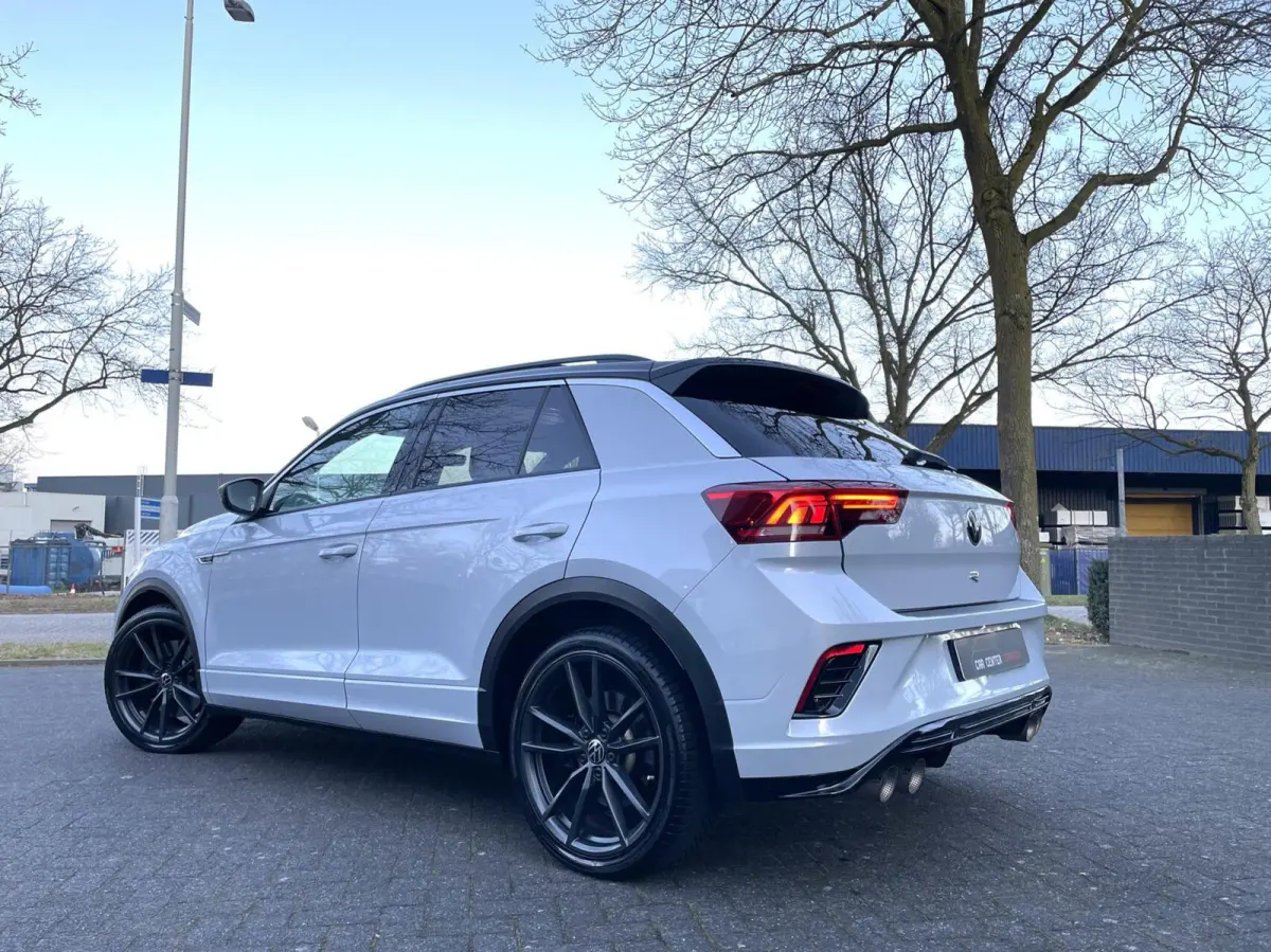 2.0 TSI 4Motion R 300 PK/ Akra/ Pano/ Leder/ Keyless/ 19''LMV