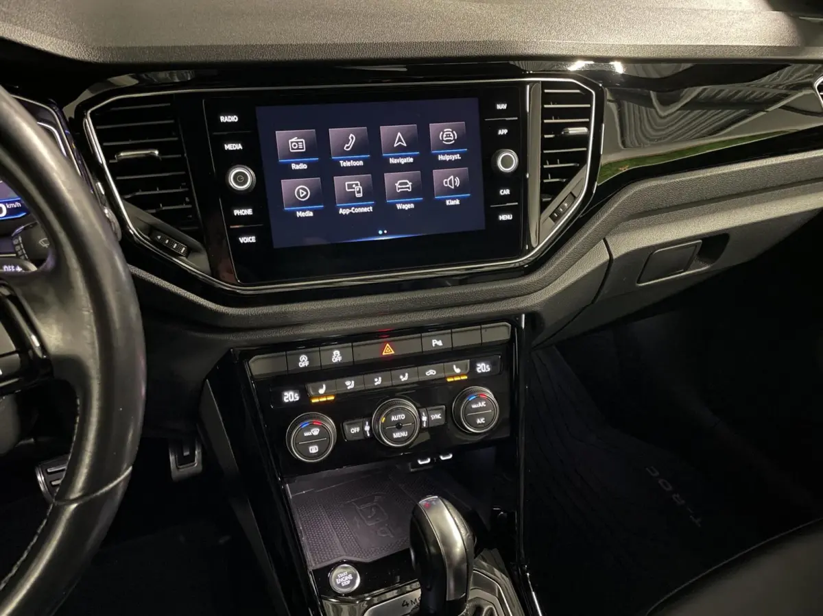 2.0 TSI 4Motion R 300 PK/ Akra/ Pano/ Leder/ Keyless/ 19''LMV