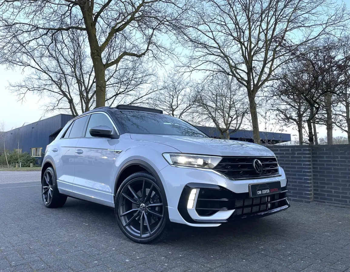 2.0 TSI 4Motion R 300 PK/ Akra/ Pano/ Leder/ Keyless/ 19''LMV