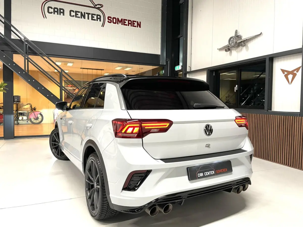 2.0 TSI 4Motion R 300 PK/ Akra/ Pano/ Leder/ Keyless/ 19''LMV