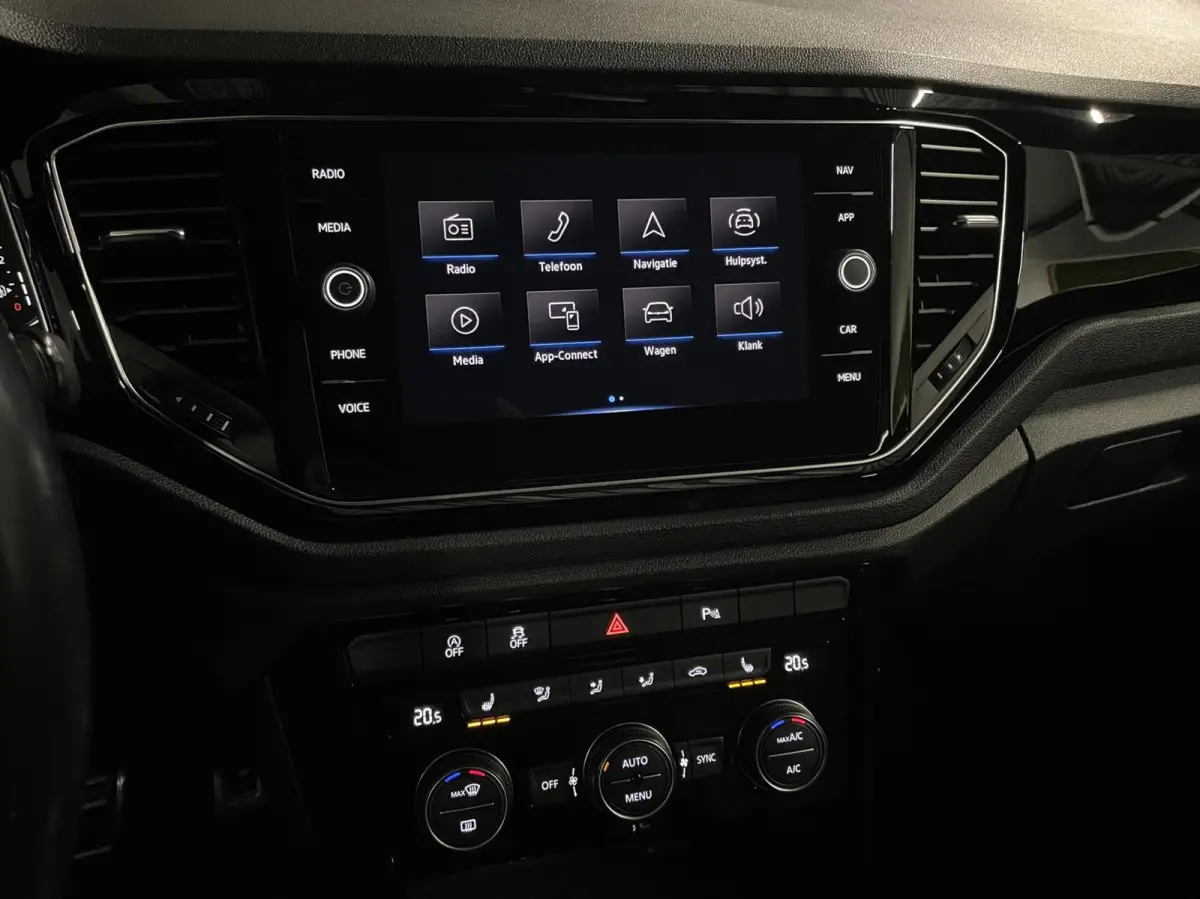 2.0 TSI 4Motion R 300 PK/ Akra/ Pano/ Leder/ Keyless/ 19''LMV