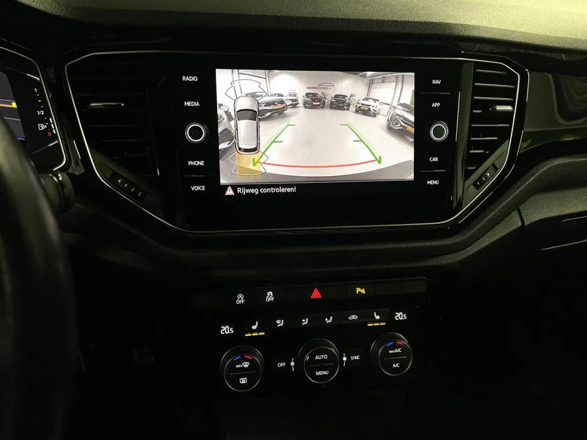 2.0 TSI 4Motion R 300 PK/ Akra/ Pano/ Leder/ Keyless/ 19''LMV