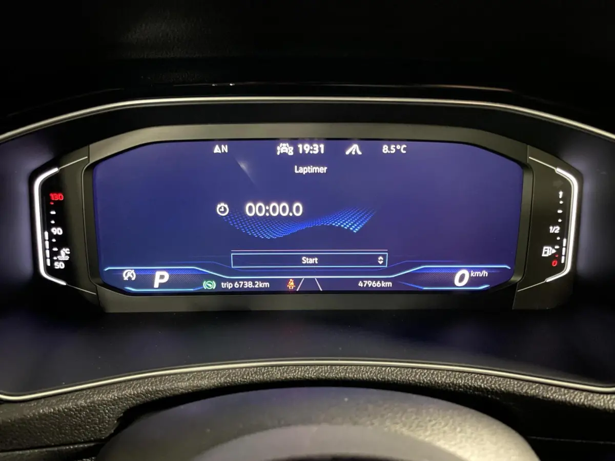 2.0 TSI 4Motion R 300 PK/ Akra/ Pano/ Leder/ Keyless/ 19''LMV