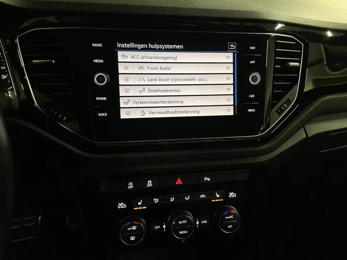 2.0 TSI 4Motion R 300 PK/ Akra/ Pano/ Leder/ Keyless/ 19''LMV
