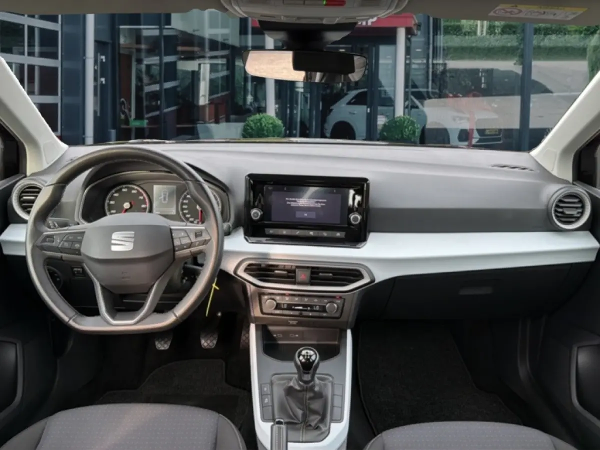 1.0 TSI STYLE PDC/CRUISE/AIRCO/CARPLAY