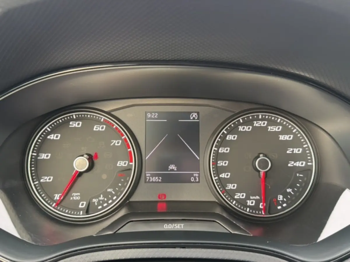 1.0 TSI STYLE PDC/CRUISE/AIRCO/CARPLAY