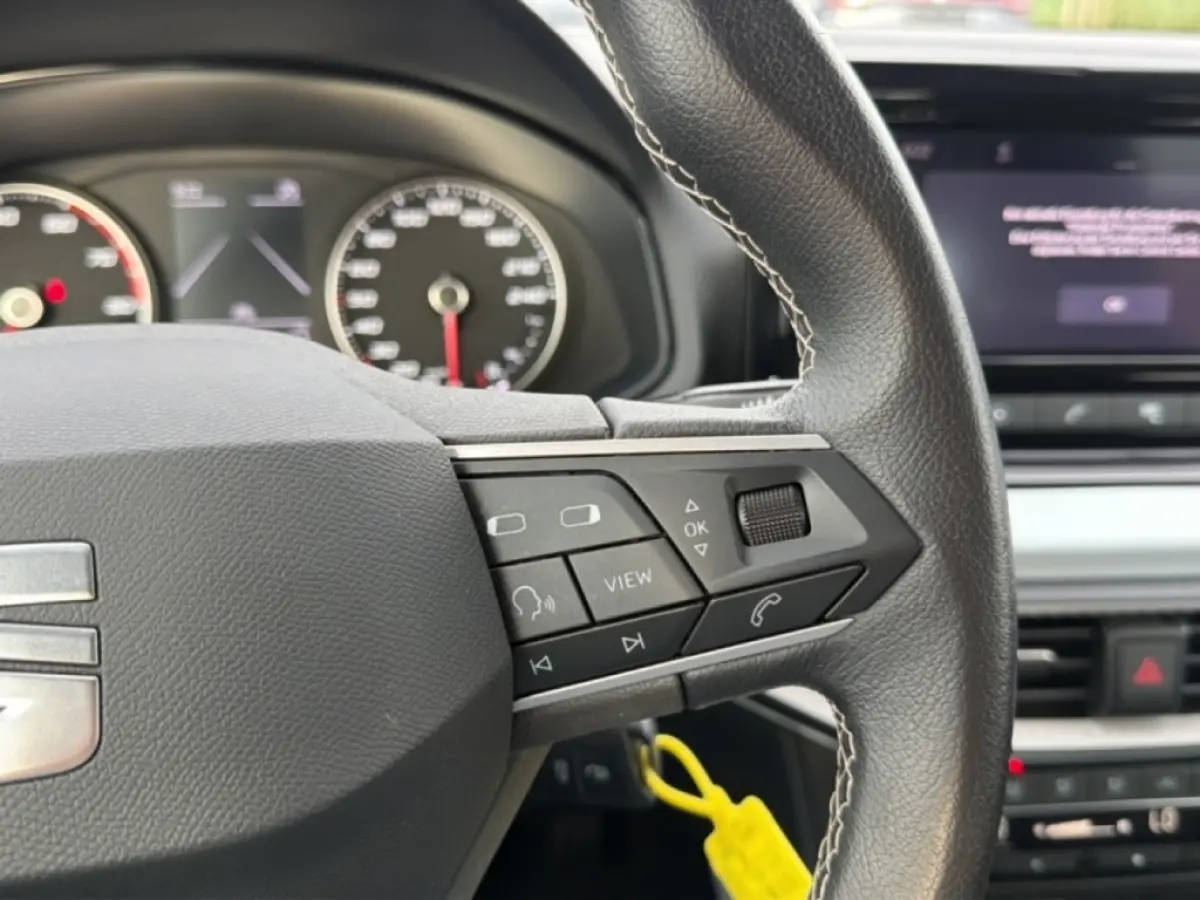1.0 TSI STYLE PDC/CRUISE/AIRCO/CARPLAY