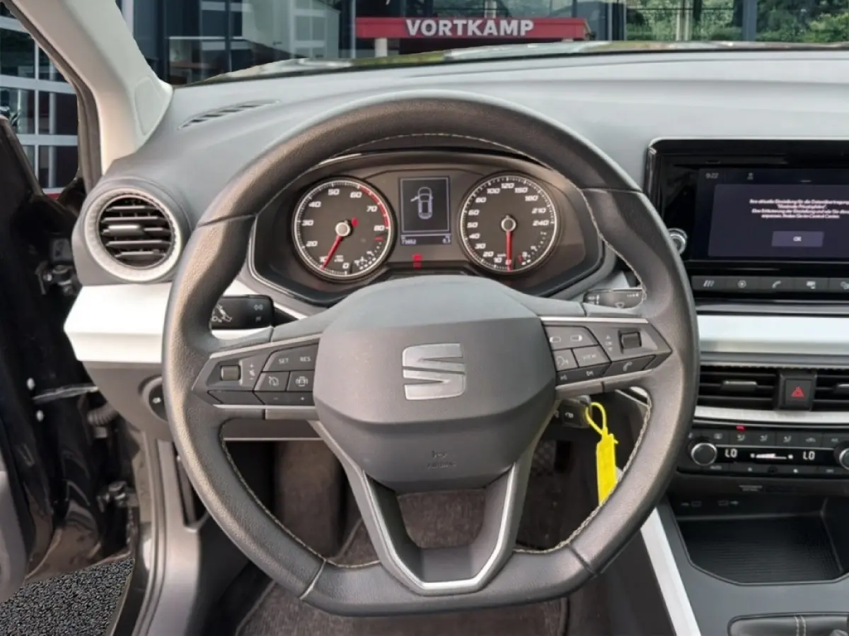 1.0 TSI STYLE PDC/CRUISE/AIRCO/CARPLAY