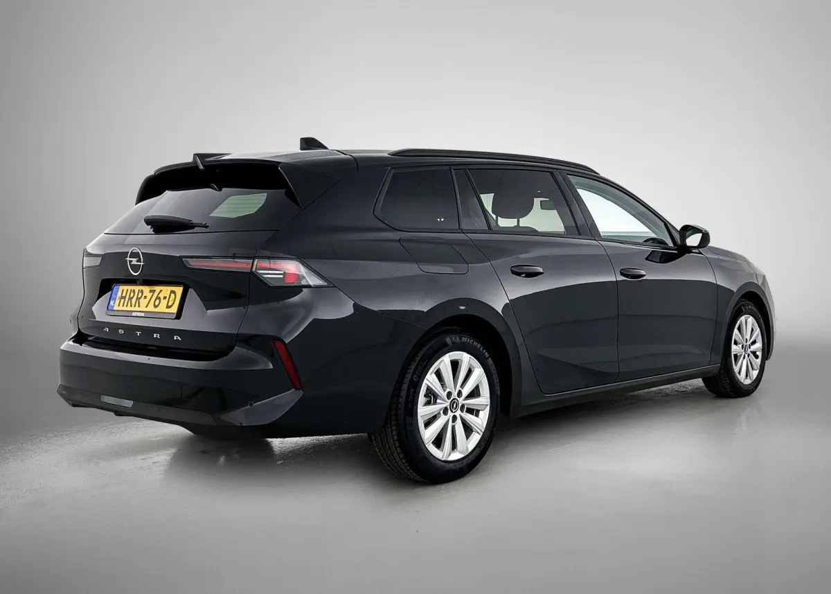 1.2 110pk Business Edition | Apple Carplay/Android Auto | Climate Control | Adaptieve Cruise Control | 16"LMV | Camera | LED | Stoel-/Stuurverwarming |