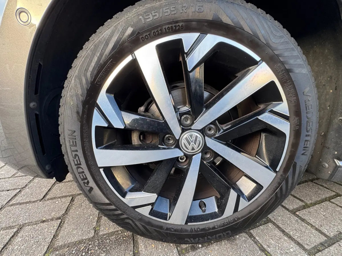 1.0 TSI Highline / ACC / Clima / ParkPilot / DRC / NL Auto met NAP .