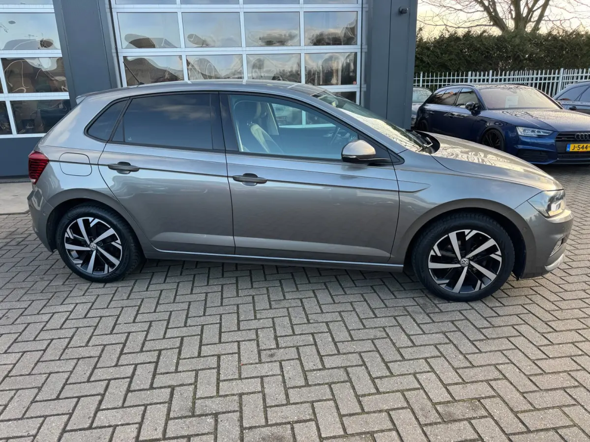1.0 TSI Highline / ACC / Clima / ParkPilot / DRC / NL Auto met NAP .
