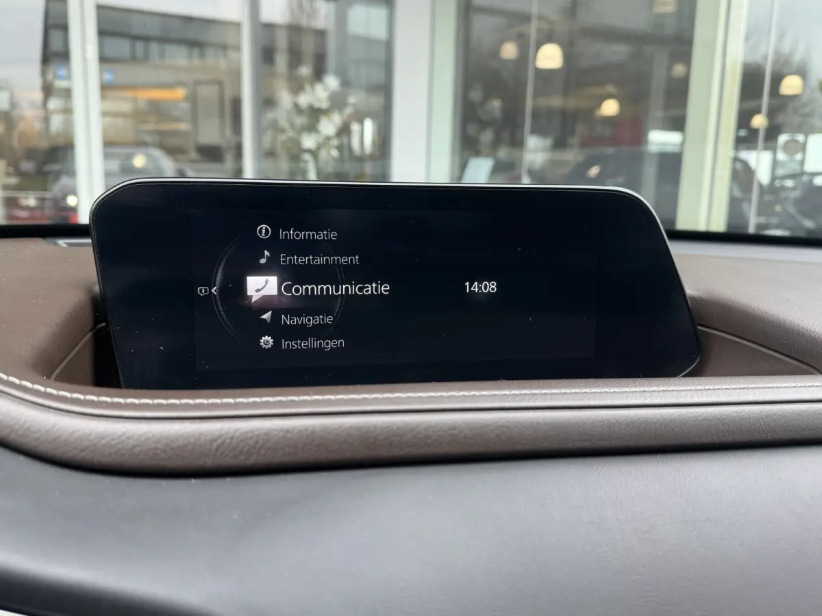 2.0 e-SkyActiv-X M Hybrid Luxury Leer / Trekhaak / Camera / Clima / Navi / Cruise