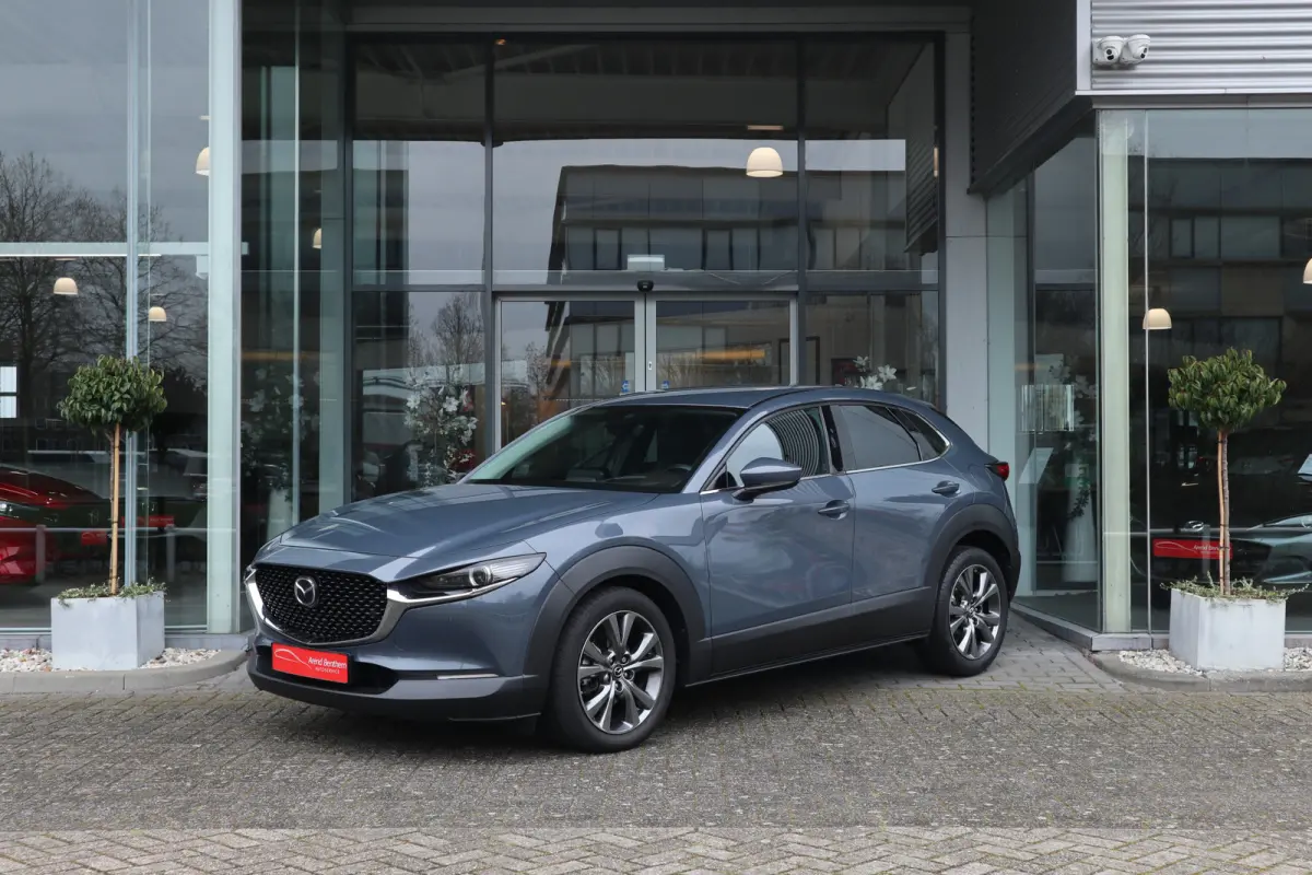 2.0 e-SkyActiv-X M Hybrid Luxury Leer / Trekhaak / Camera / Clima / Navi / Cruise