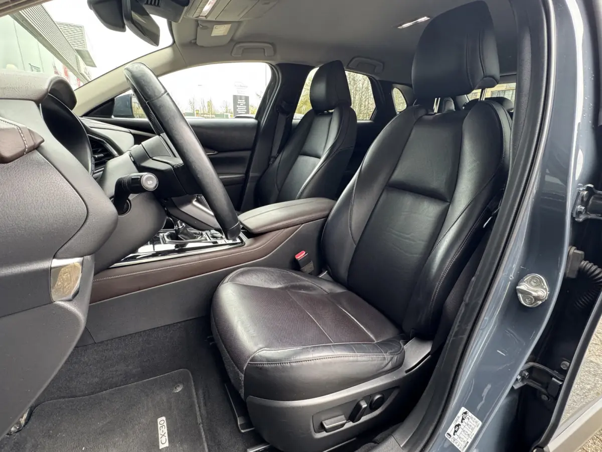 2.0 e-SkyActiv-X M Hybrid Luxury Leer / Trekhaak / Camera / Clima / Navi / Cruise