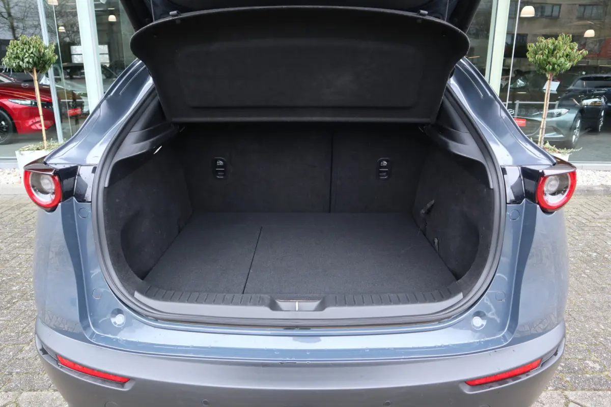 2.0 e-SkyActiv-X M Hybrid Luxury Leer / Trekhaak / Camera / Clima / Navi / Cruise