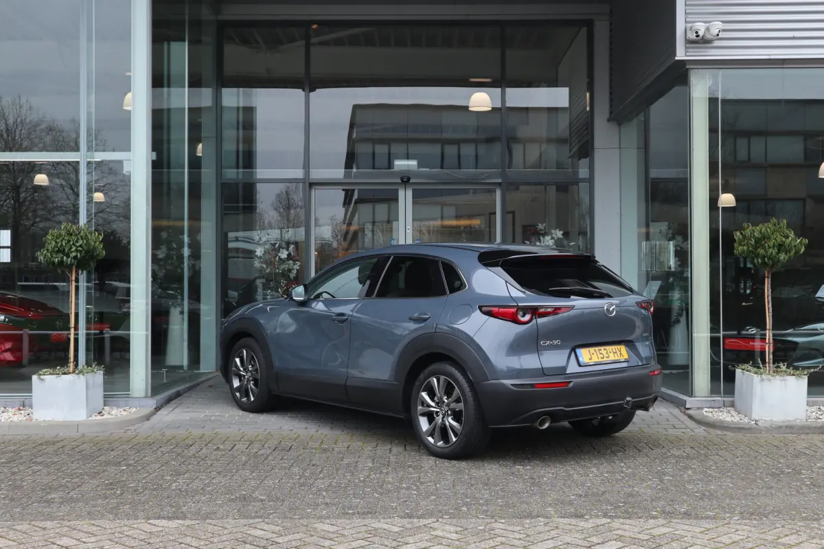 2.0 e-SkyActiv-X M Hybrid Luxury Leer / Trekhaak / Camera / Clima / Navi / Cruise