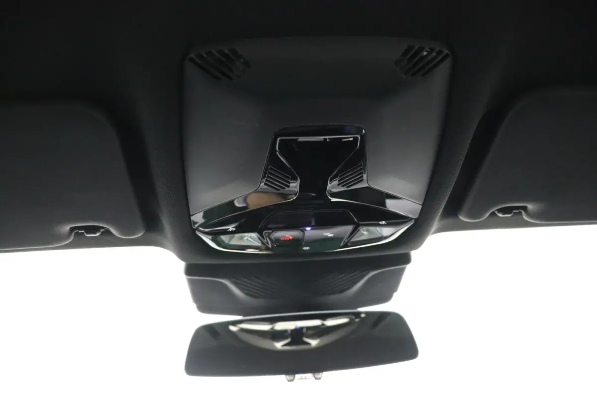 sDrive18i | M-sportpakket | Trekhaak | LED verlichting uitgebreid
