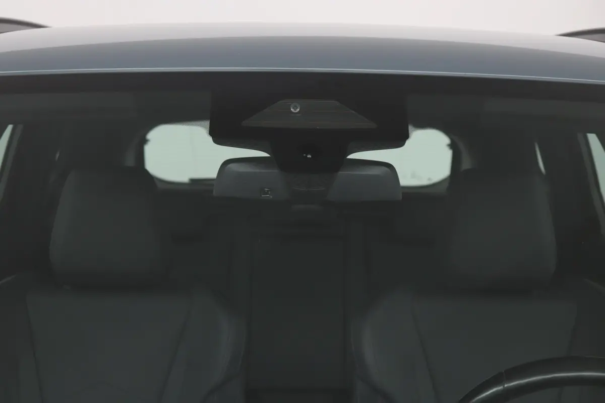 sDrive18i | M-sportpakket | Trekhaak | LED verlichting uitgebreid
