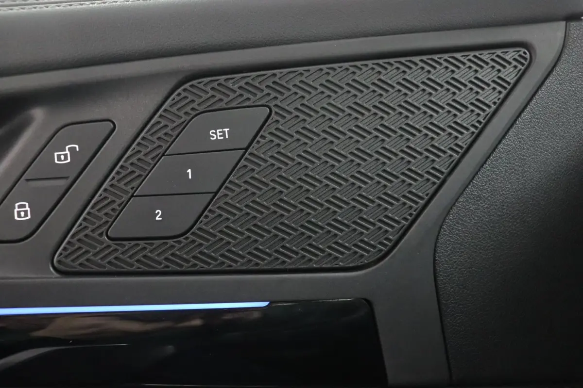 sDrive18i | M-sportpakket | Trekhaak | LED verlichting uitgebreid