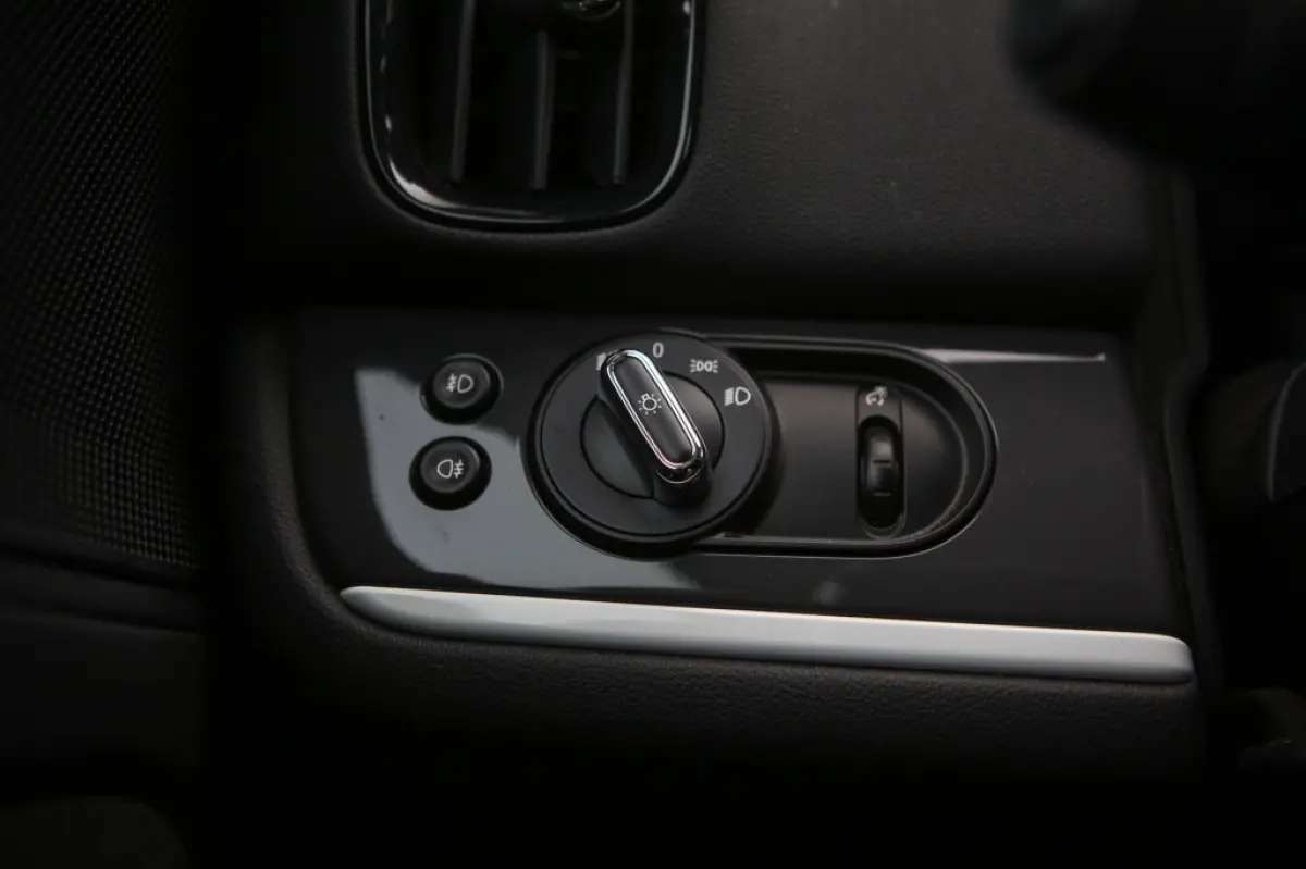 Mini 1.5 Cooper ALL4 | Navi | Hybride | Trekhaak |