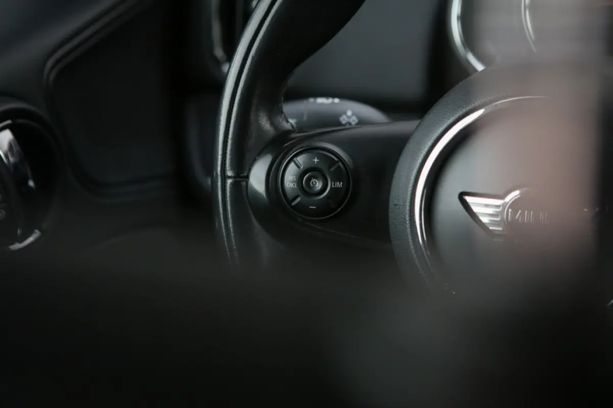 Mini 1.5 Cooper ALL4 | Navi | Hybride | Trekhaak |