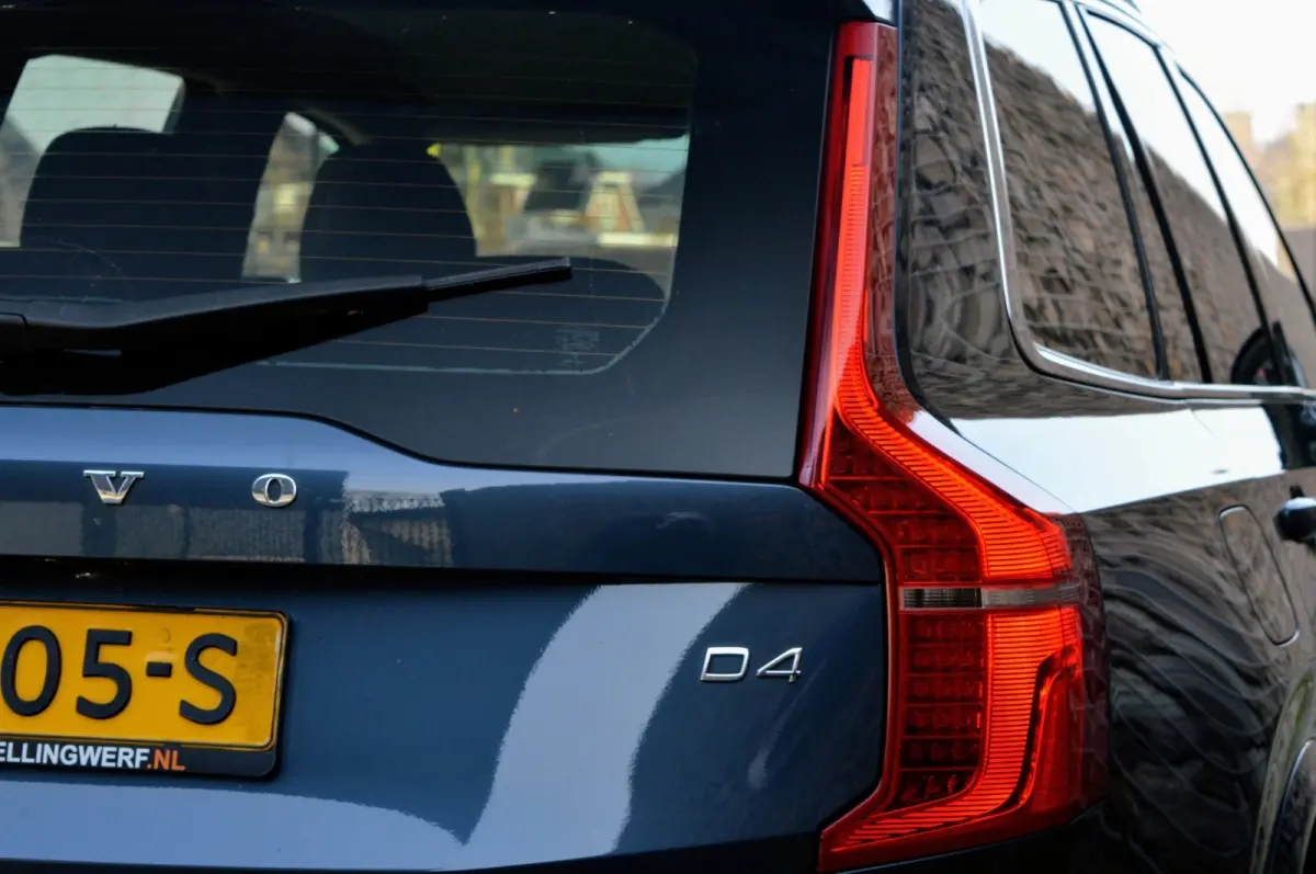 2.0 D4 90th Anniversary Edition