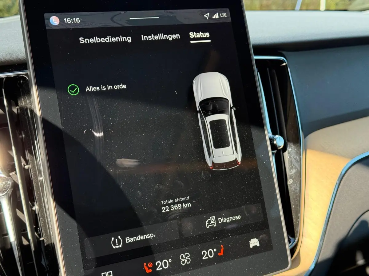 T6 Plug-in hybrid AWD Plus Dark | Panoramadak | 360 camera | Harman/Kardon | Stoel/Stuur Verwarming |